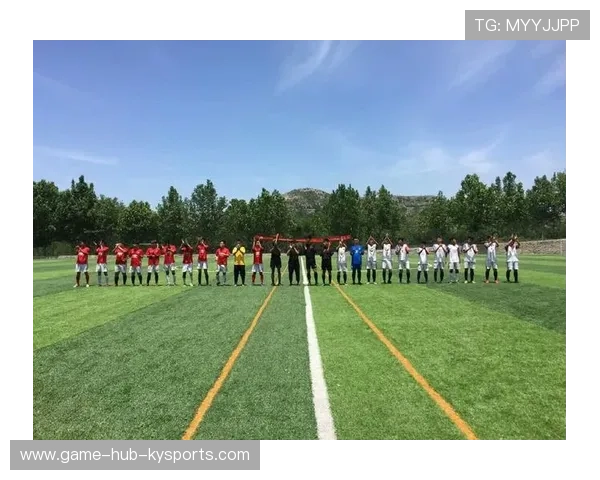 足球学院推进校园体能测试与成长记录体系，校园足球体能训练研究